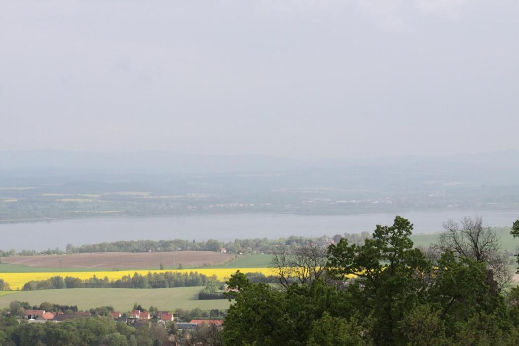 Gaestehaus Lisakowski Pension Am Brautwiesenpark กอร์ลิตซ์ ภายนอก รูปภาพ